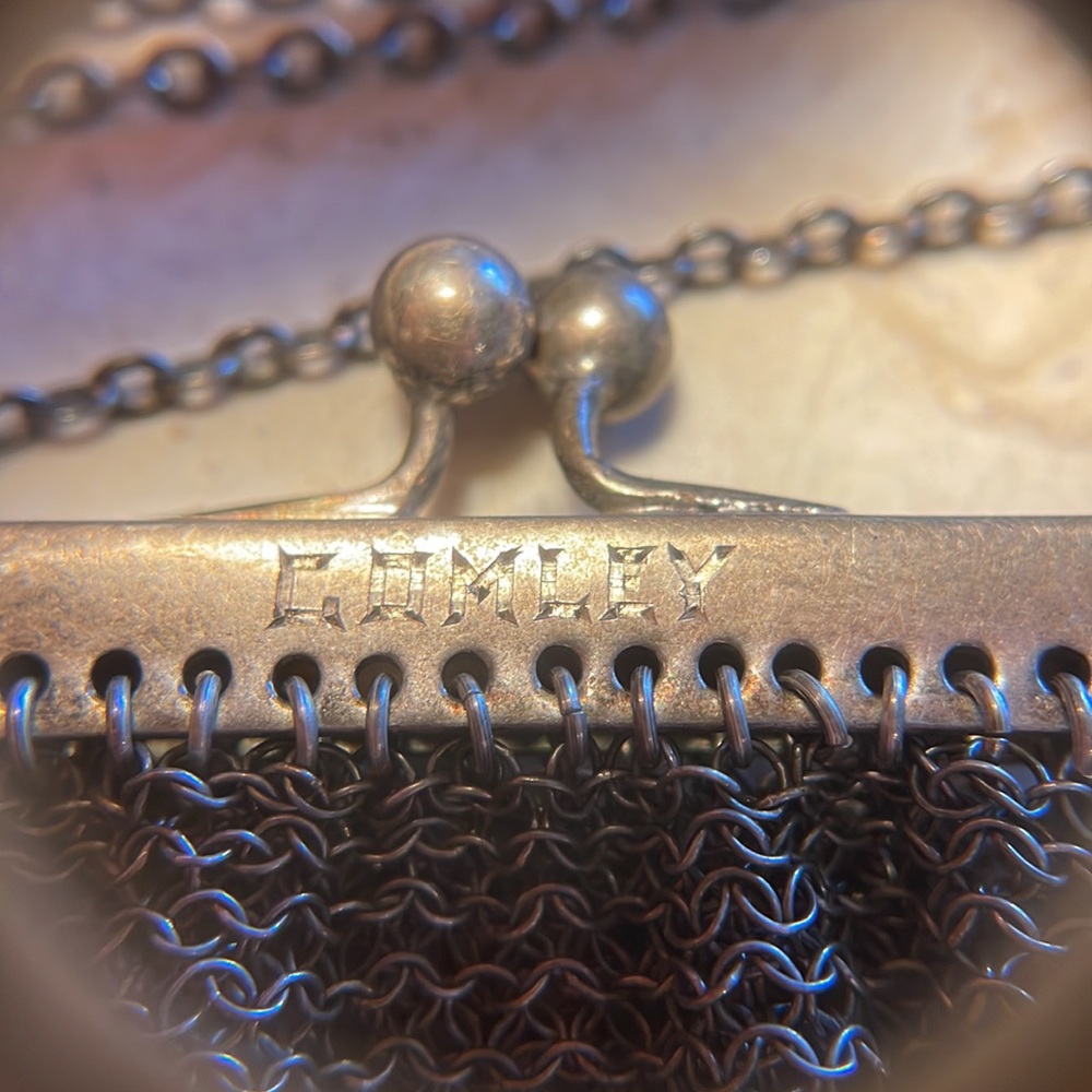Antique sterling silver coin purse - Picture 3 of 15